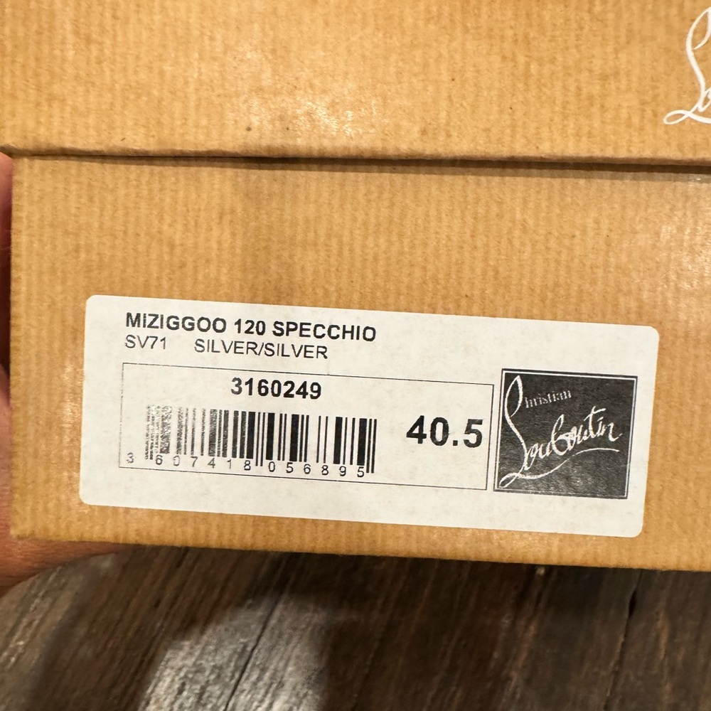 Authentic Christian Louboutin Miziggoo 120  Silver Spike Sandals Size 40.5 - Picture 8 of 8